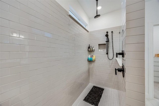 331 Kitty Hawk Rd, Georgetown, TX 78633 - bathroom with tiled shower