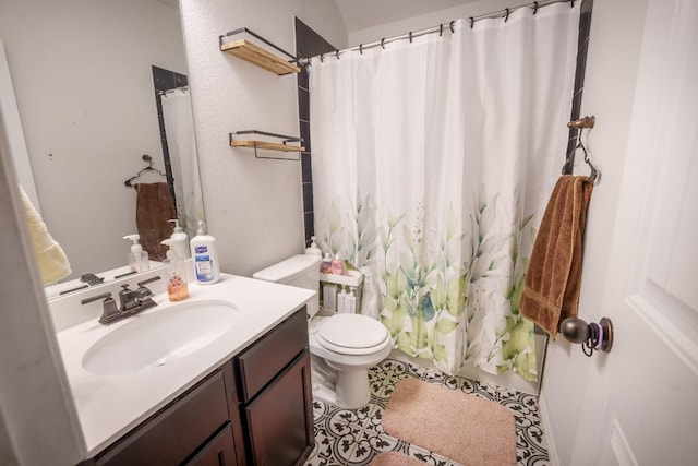 5864 Bianca Dr, Round Rock, TX 78665 - full bathroom with vanity, toilet, a shower with shower curtain, and tile patterned floors