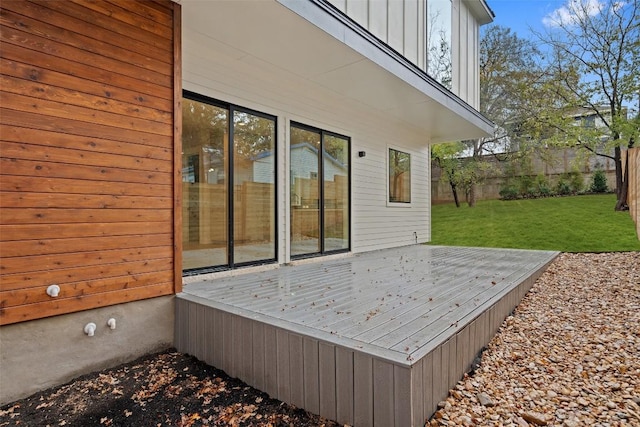 1135 Salina St, Austin, TX 78702 - view of wooden deck