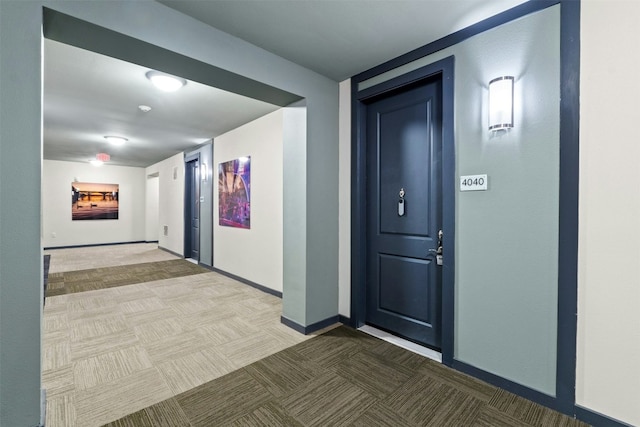 1900 Barton Springs Rd Unit 4040, Austin, TX 78704 - hall featuring baseboards