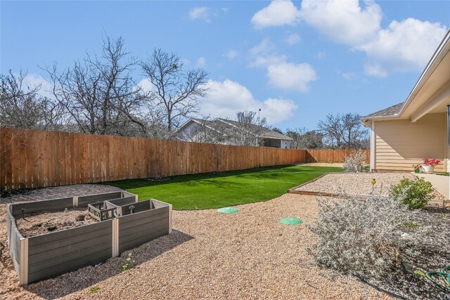 139 W Maple Dr, Marble Falls, TX 78654 - view of yard with a garden
