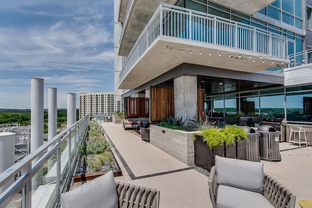 222 W Ave Unit 2403, Austin, TX 78701 - patio / terrace with outdoor lounge area