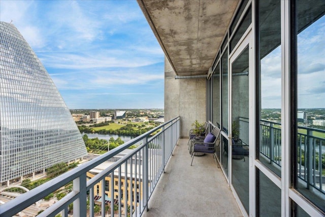 222 W Ave Unit 2403, Austin, TX 78701 - balcony featuring a water view