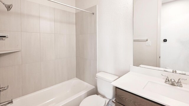 657 Bay Breeze Dr, Kyle, TX 78640 - full bathroom featuring vanity and washtub / shower combination