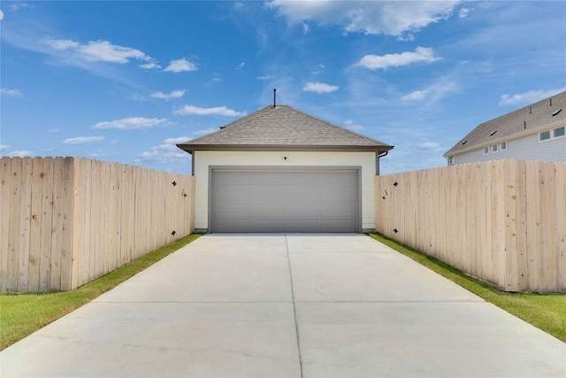 522 Ansley Ct, Taylor, TX 76574 - view of garage