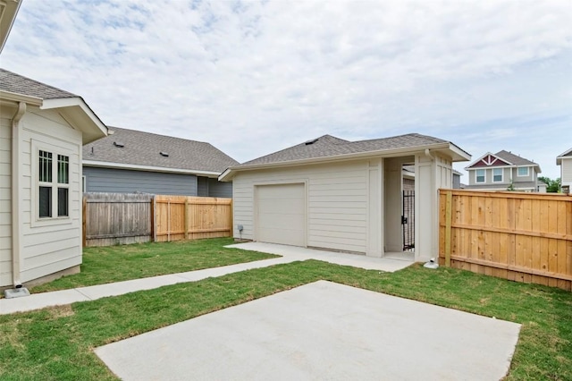359 Witchhazel Way, San Marcos, TX 78666 - view of yard with a patio area and a garage