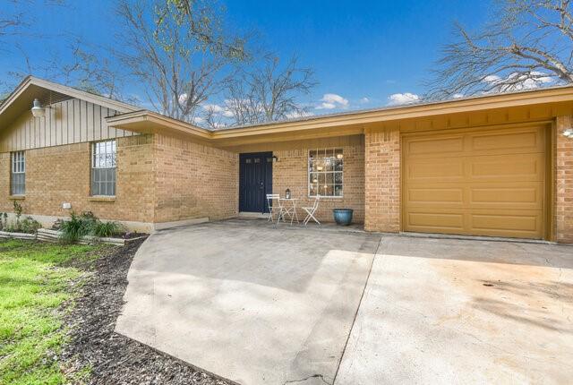 5704 Parkwood Dr, Austin, TX 78735 - photo 36