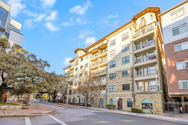 2505 San Gabriel St Unit 212, Austin, TX 78705 - view of apartment building / complex