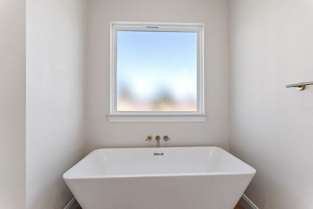 1730 County Road 217, Giddings, TX 78942 - bathroom with a soaking tub