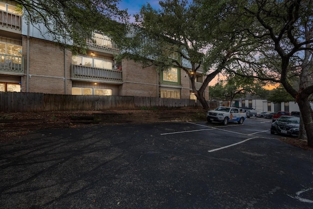 620 S 1st St Unit 104, Austin, TX 78704 - view of uncovered parking lot