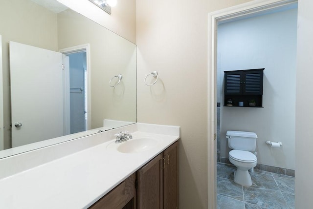 8507 Chat Ln, Round Rock, TX 78681 - bathroom with vanity and toilet