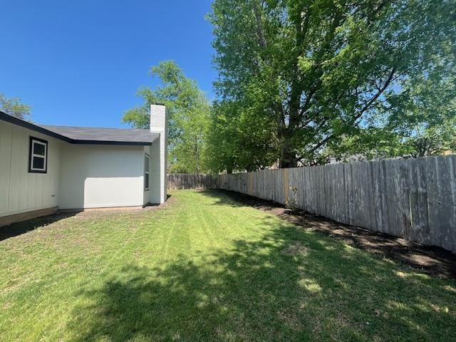 10505 Parkfield Dr, Austin, TX 78758 - view of yard with a fenced backyard