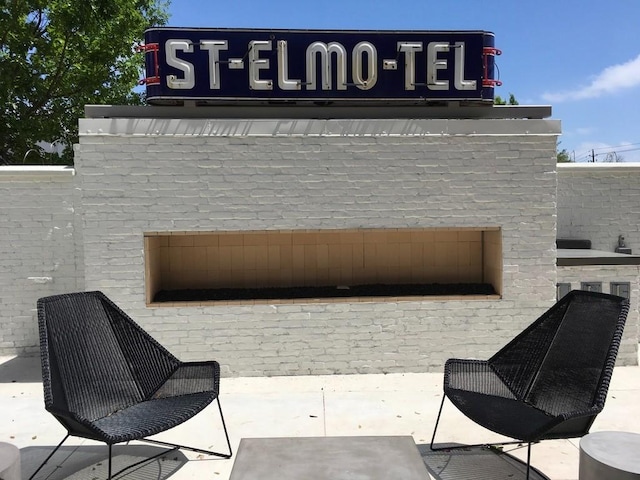 4361 S Congress Ave Unit 304, Austin, TX 78745 - view of patio / terrace