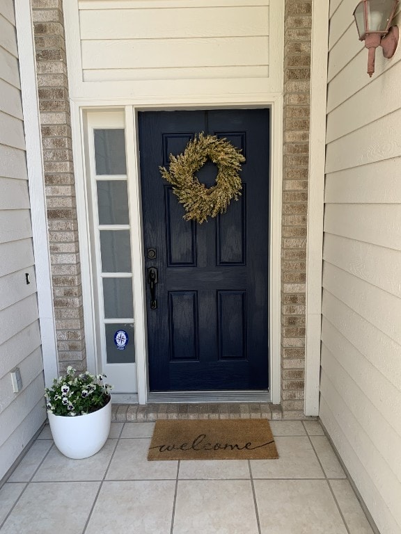 view of property entrance