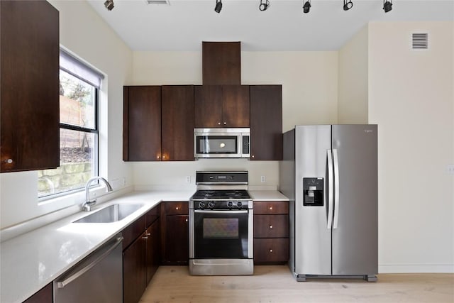 707 Cardinal Ln Unit E2, Austin, TX 78704 - photo 3
