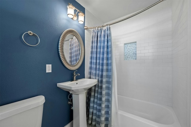 full bath with shower / bathtub combination with curtain and toilet