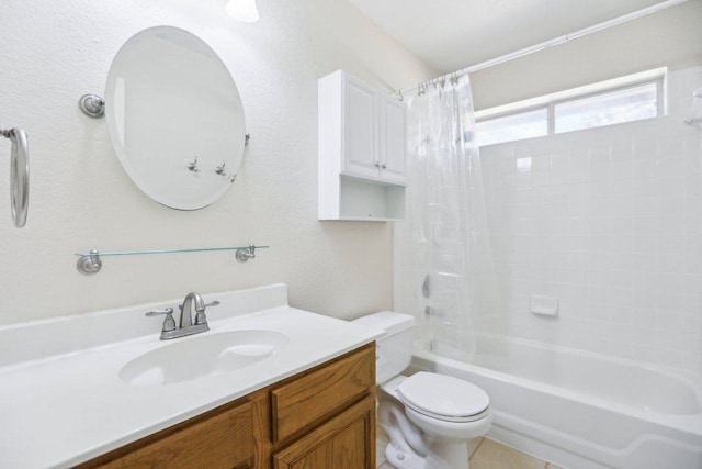 16710 Sabertooth Dr, Round Rock, TX 78681 - full bathroom with toilet, vanity, and shower / bathtub combination with curtain