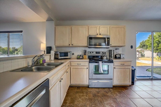 102 Clarks Grove Ln, Hutto, TX 78634 - photo 9