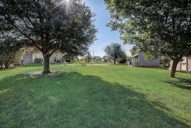 102 Clarks Grove Ln, Hutto, TX 78634 - photo 31