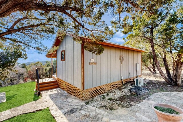 961 Buttercup Ln, Wimberley, TX 78676 - view of outbuilding featuring a cooling unit