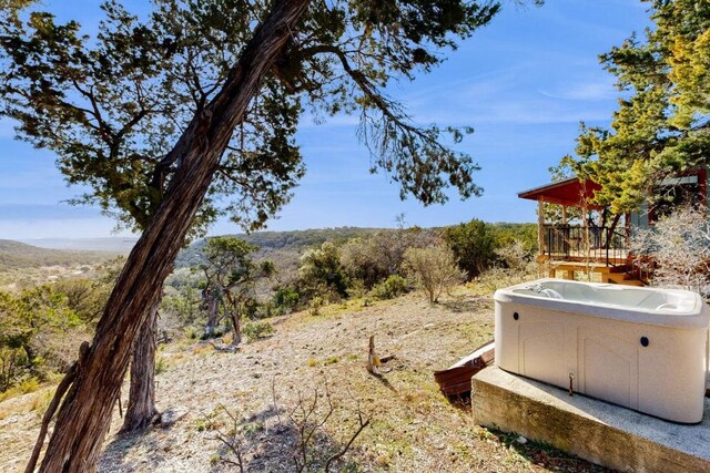 961 Buttercup Ln, Wimberley, TX 78676 - view of yard with a hot tub