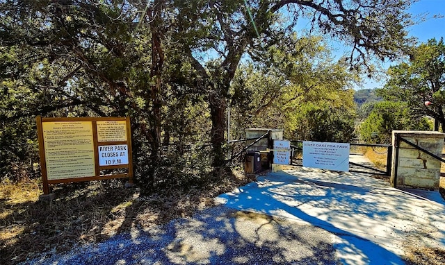 Listing photo 2 for 1101 Ridge Oak Dr, Wimberley TX 78676