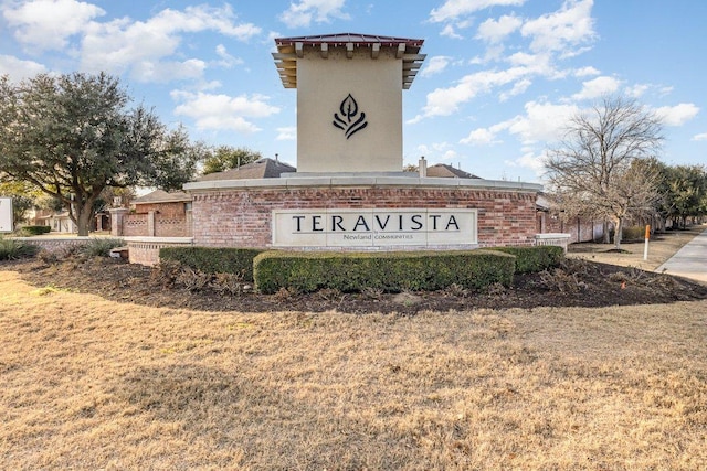 view of community / neighborhood sign