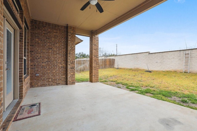 view of patio featuring ceiling fan and a fenced backyard