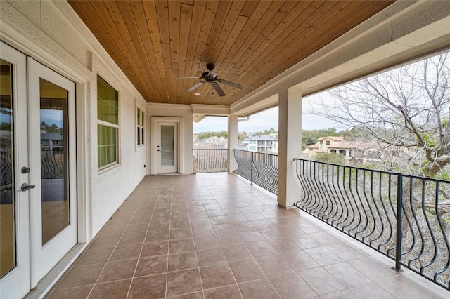 balcony featuring ceiling fan