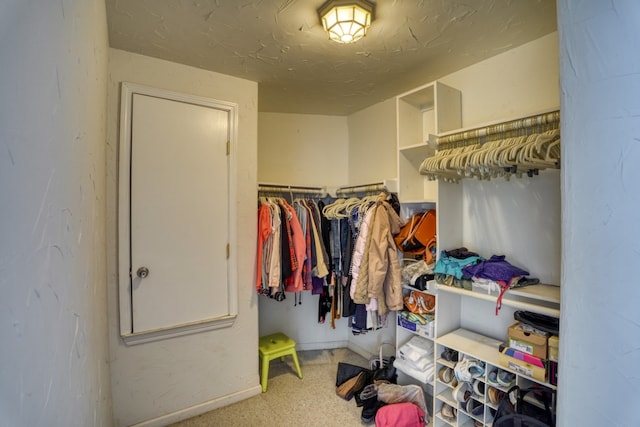 view of spacious closet