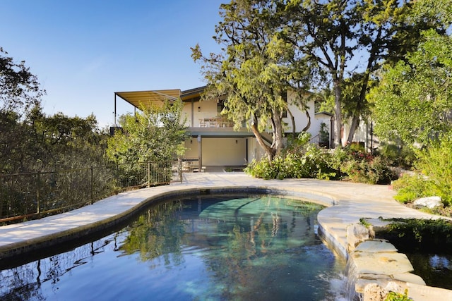 1400 Mount Larson Rd, Austin, TX 78746 - view of swimming pool