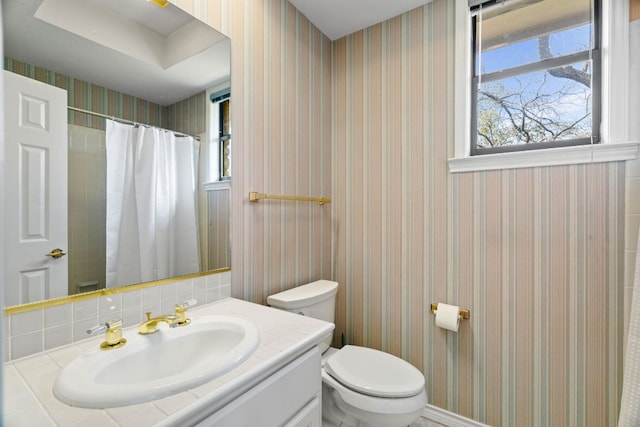 1306 Far W Rd, Horseshoe Bay, TX 78657 - full bathroom featuring vanity, curtained shower, and decorative backsplash