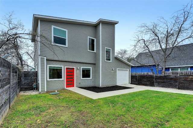 6902 Carver Ave Unit B, Austin, TX 78752 - back of house featuring a garage