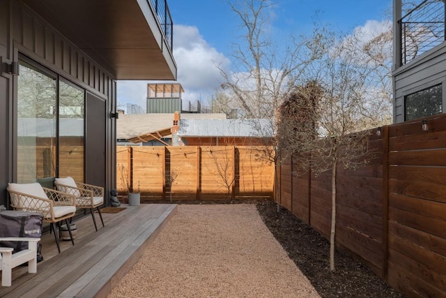 view of yard featuring a fenced backyard