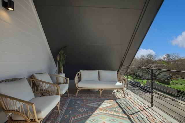 balcony featuring an outdoor hangout area