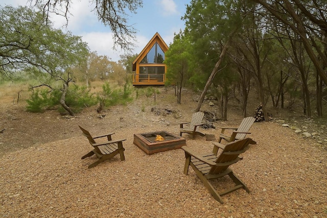 1024 Summit Blf, Canyon Lake, TX 78133 - view of yard featuring a fire pit