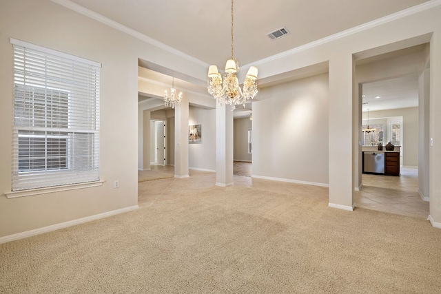 tiled spare room with ornamental molding, carpet flooring, visible vents, and an inviting chandelier