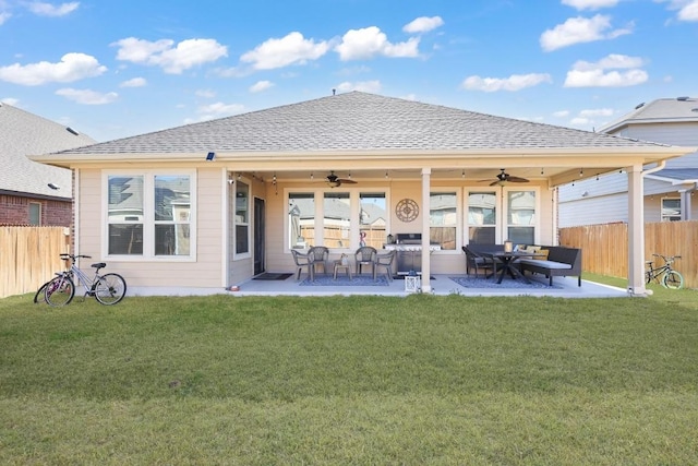 13825 Chester Knl, San Antonio, TX 78253 - rear view of property featuring ceiling fan, fence, and a lawn