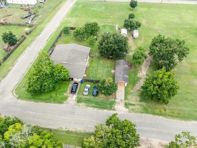 birds eye view of property featuring a rural view