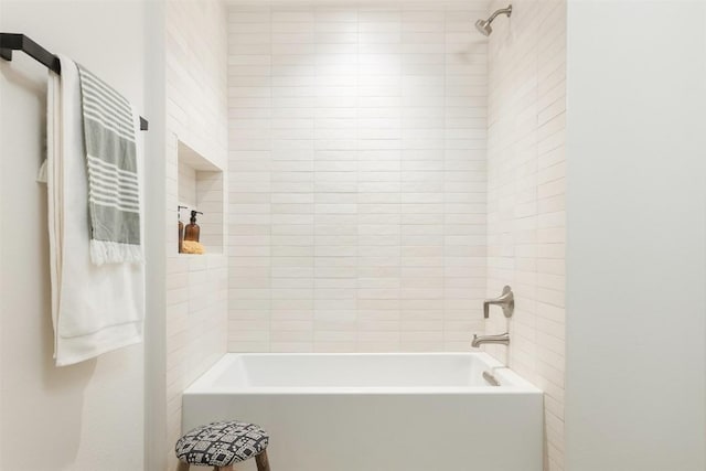 bathroom featuring shower / washtub combination