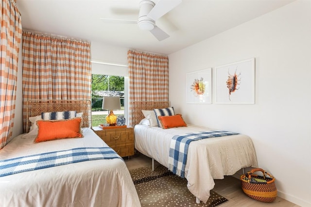 bedroom with ceiling fan