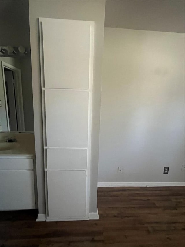 9226 Jollyville Rd Unit 121, Austin, TX 78759 - view of closet