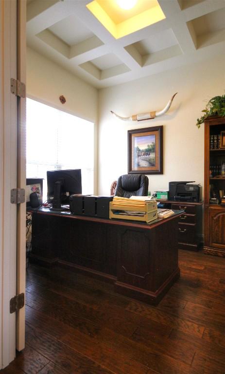 101 Rocky Summit Ct, Spicewood, TX 78669 - photo 11