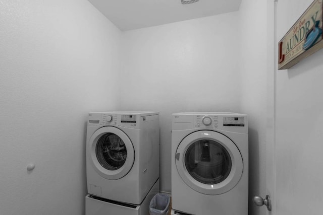 2202 Kuykendall Dr, Georgetown, TX 78626 - laundry room with washer and clothes dryer