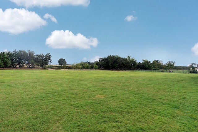 view of yard featuring a rural view