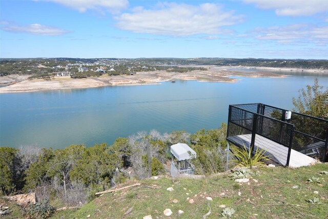 900 Watercliffe Dr, Lago Vista, TX 78645