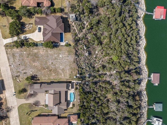 900 Watercliffe Dr, Lago Vista, TX 78645