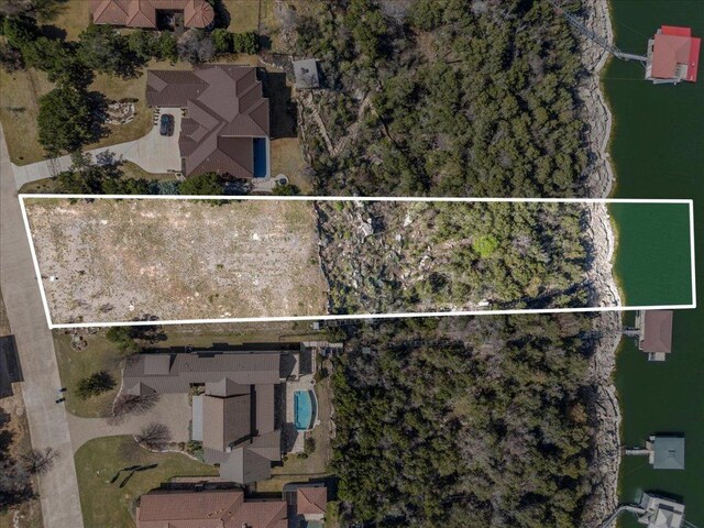 900 Watercliffe Dr, Lago Vista, TX 78645