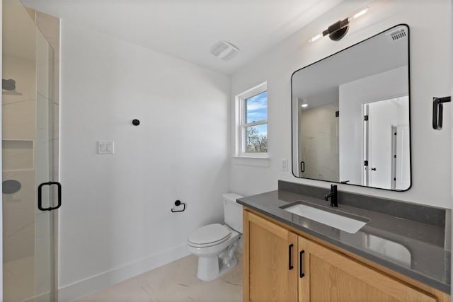 bathroom with toilet, a shower stall, visible vents, and baseboards