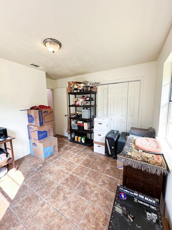 902 Austin Highlands Blvd, Austin, TX 78745 - view of storage